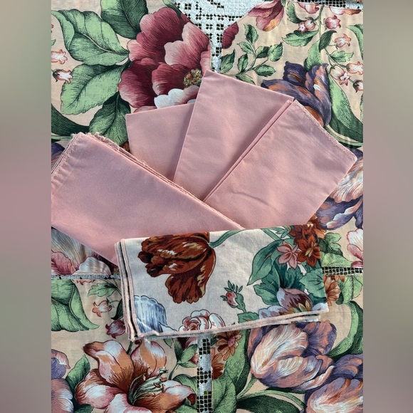 Six Vintage Cotton Placements and Napkins. Vintage Tableware. MCM kitchen Decor - Picture 3 of 7